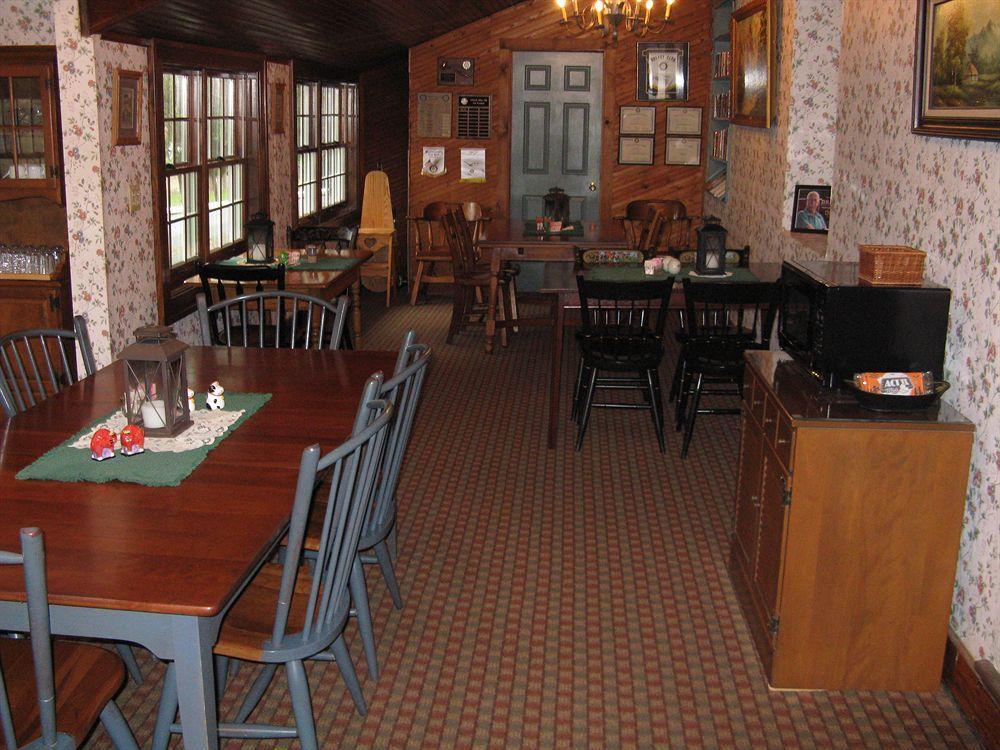 Genesee Country Inn B&B Mumford Exteriör bild
